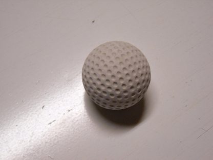 Minigolfbälle 1 weißer genoppter Anlagenball