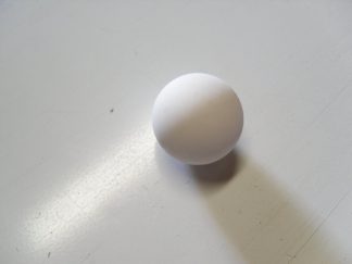 Minigolfbälle 1 weißer glatter Anlagenball